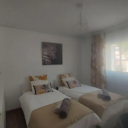 Casa Reina Tauro With Private Pool Vila