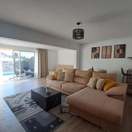 Casa Reina Tauro With Private Pool La Playa de Tauro